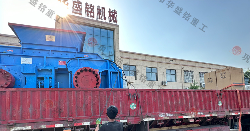 鐵礦石液壓對輥破碎機的維護成本如何？工作原理是什么？